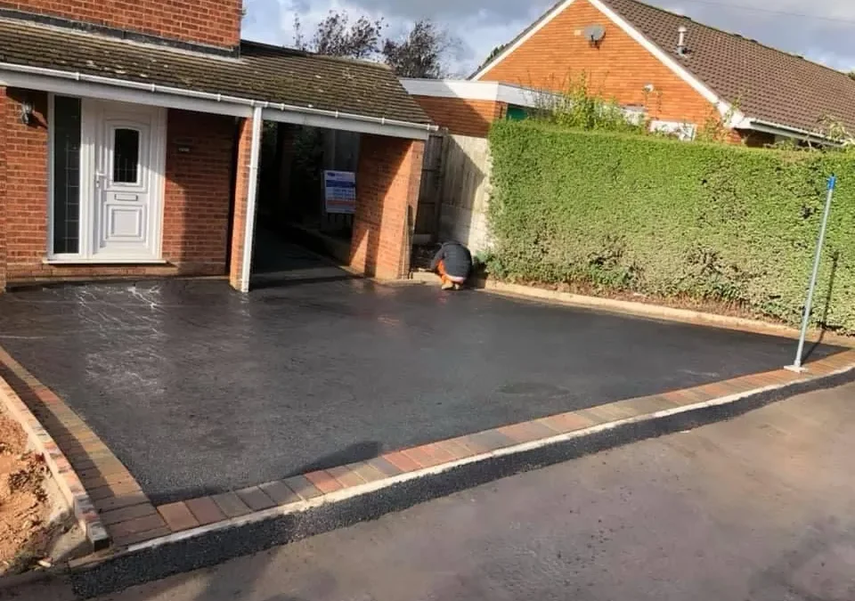 Exploring Trends in Driveway Paving for 2024